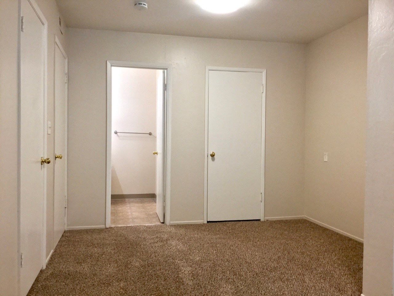 470 Apartments Image 11