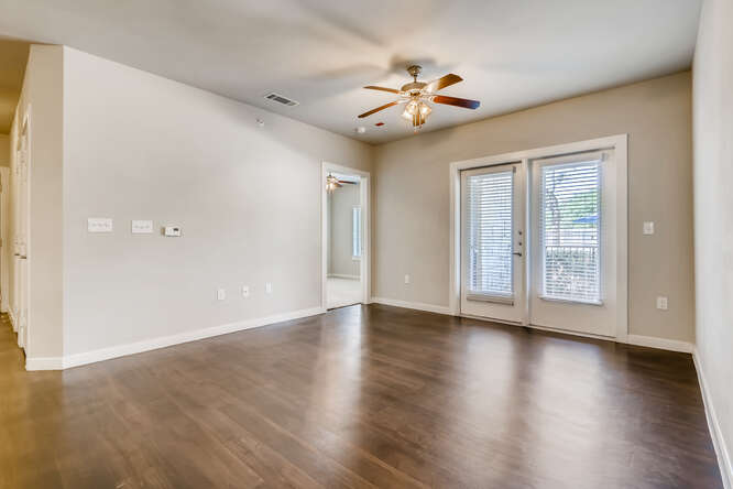Woodcreek Apartments Image 6