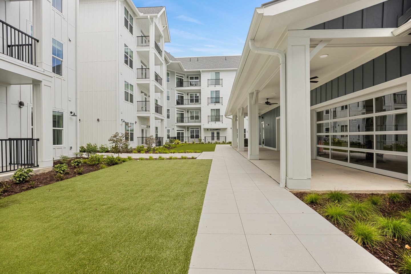 Oak Grove at Blake Farm - Active Adult Apartment Homes Image 27