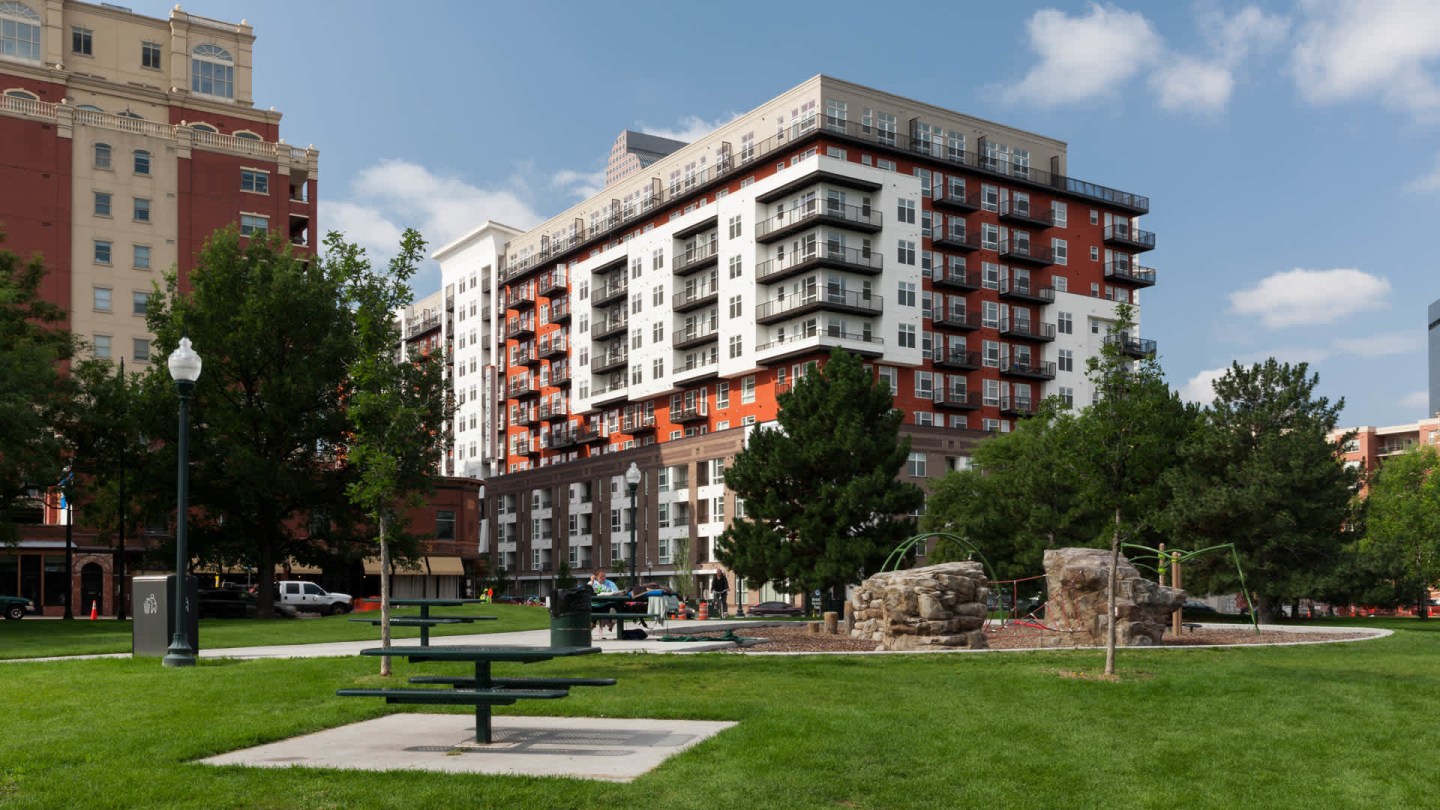 Radius Uptown Apartments Image 2