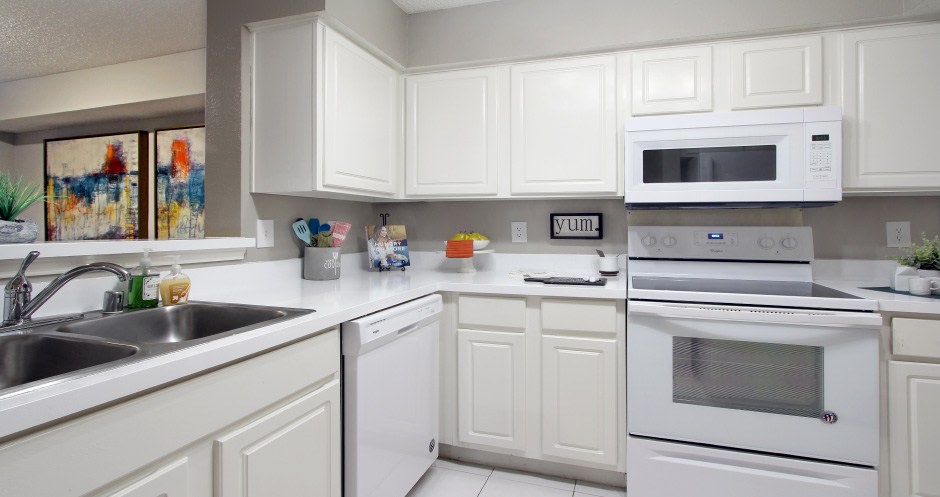 Preston Village Apartments Image 3