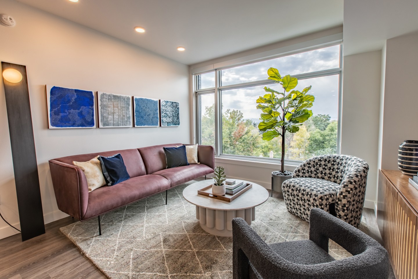 Bromwell Image 26