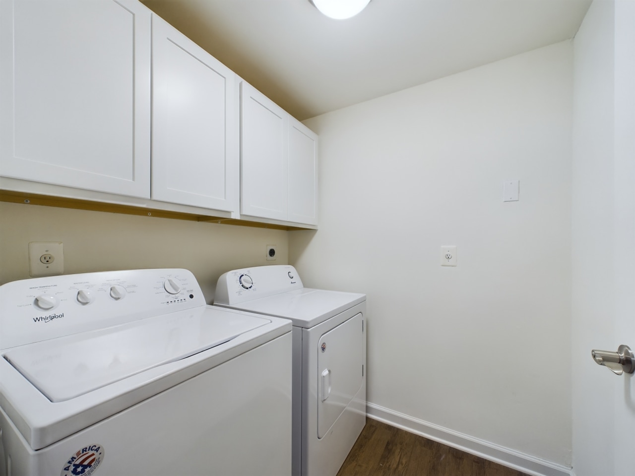 Botanica Cottages Image 12