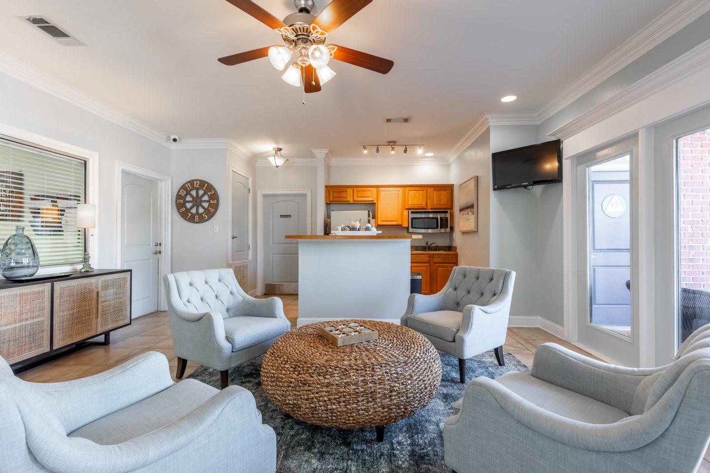 Oceanaire Apartments Image 6