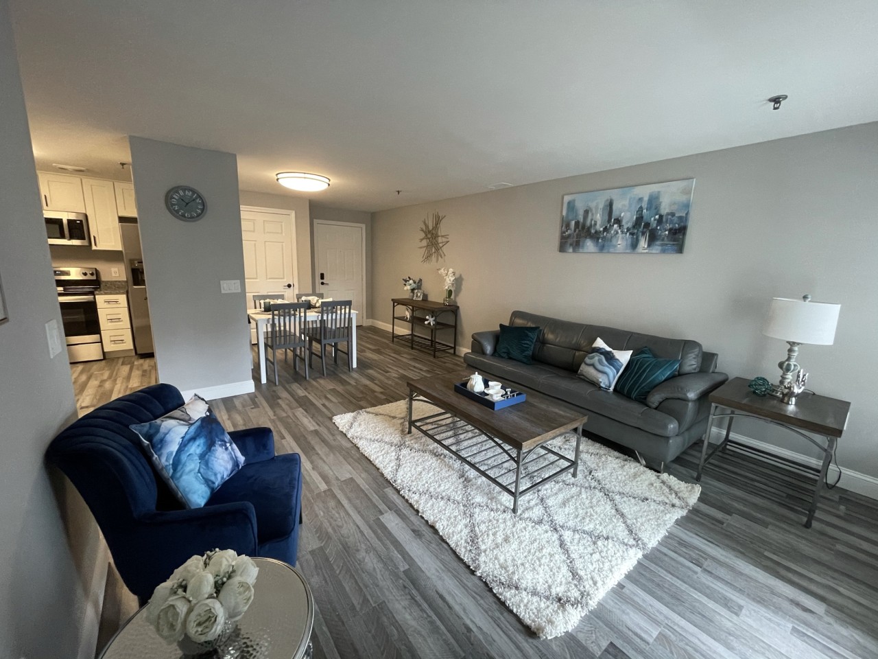Hollis Commons Image 3