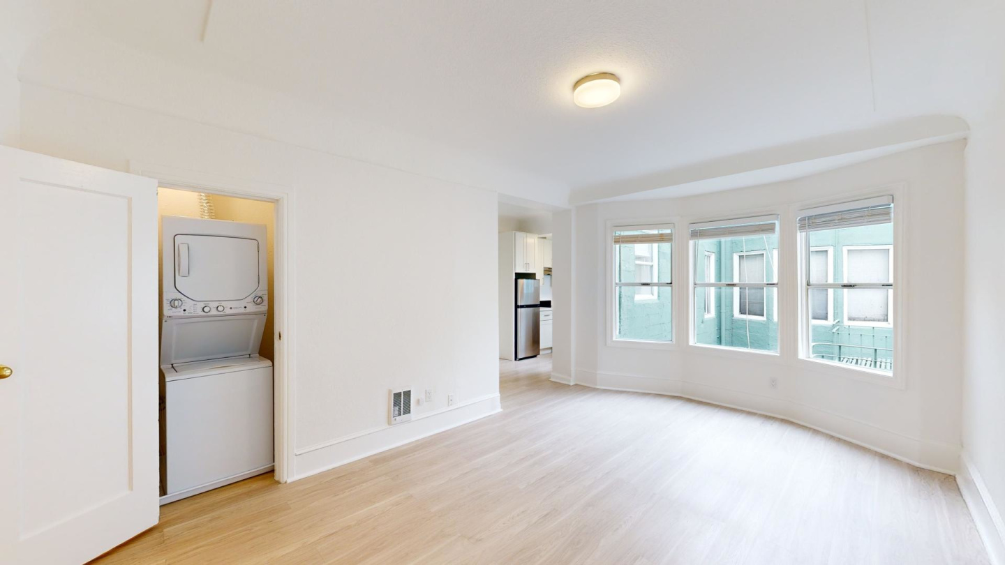 355 Fulton Image 10