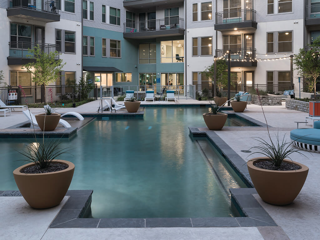 Jada Legacy Central Image 21