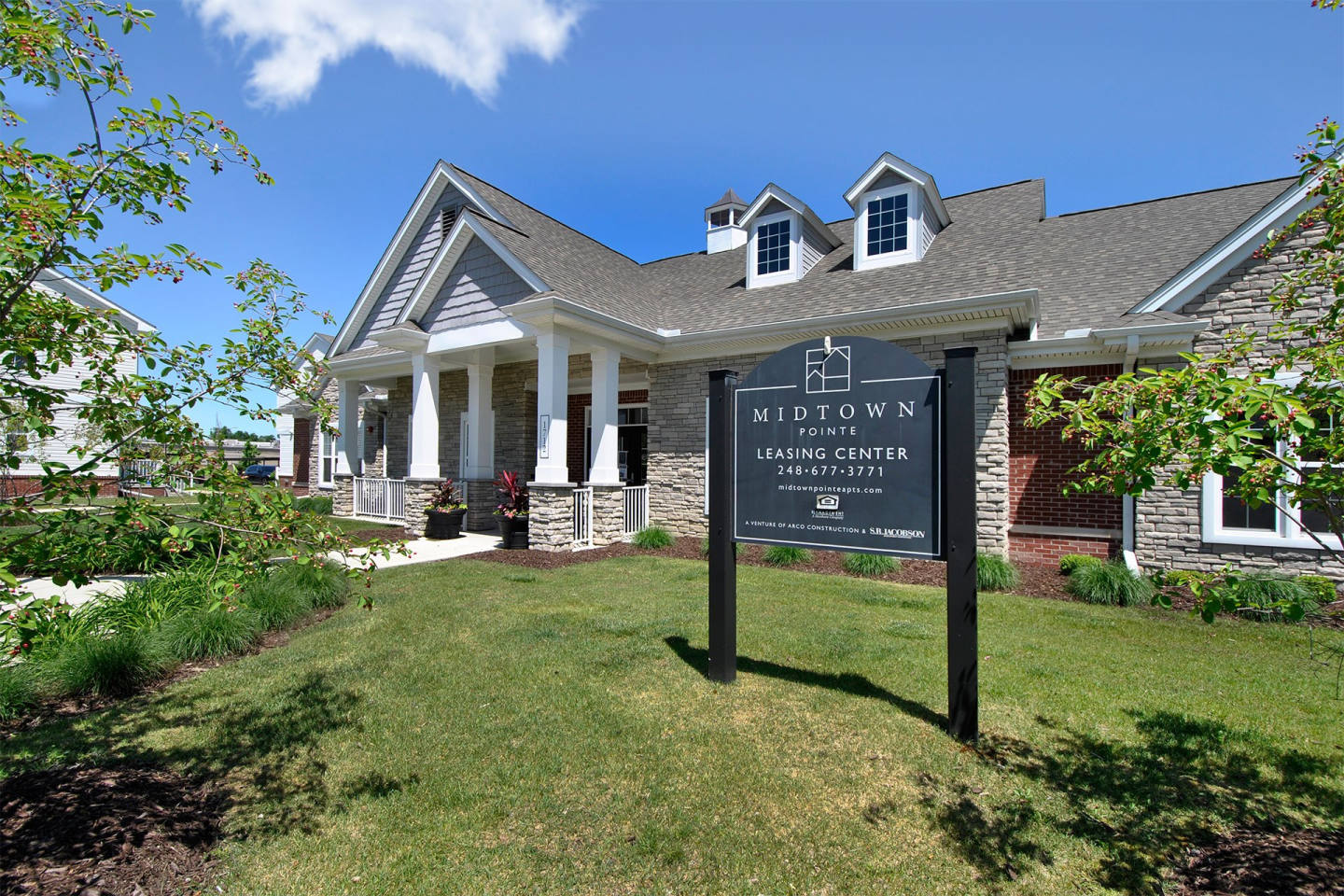 Midtown Pointe Image 38