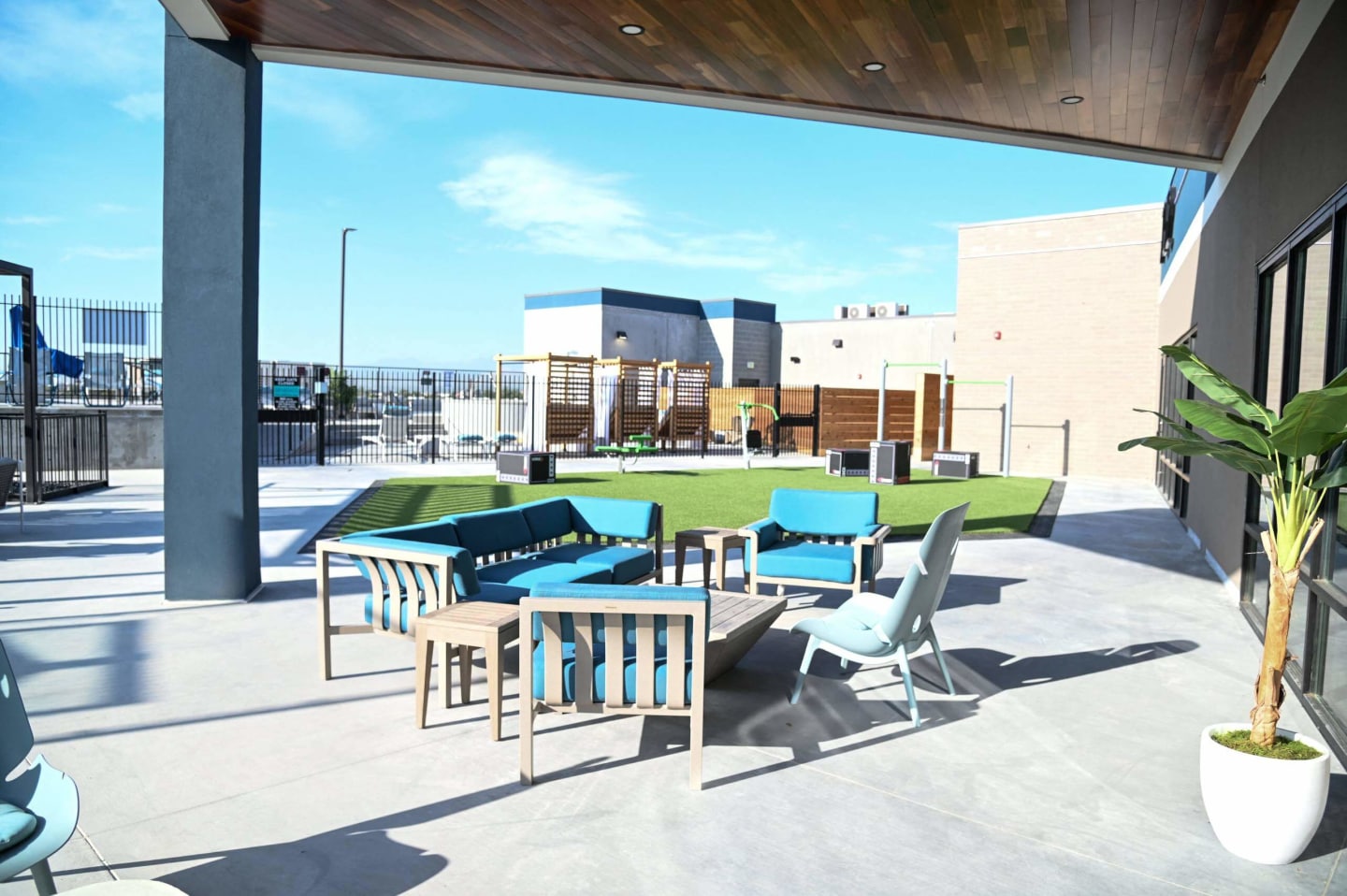 SevenO2 Main Apartments Image 12