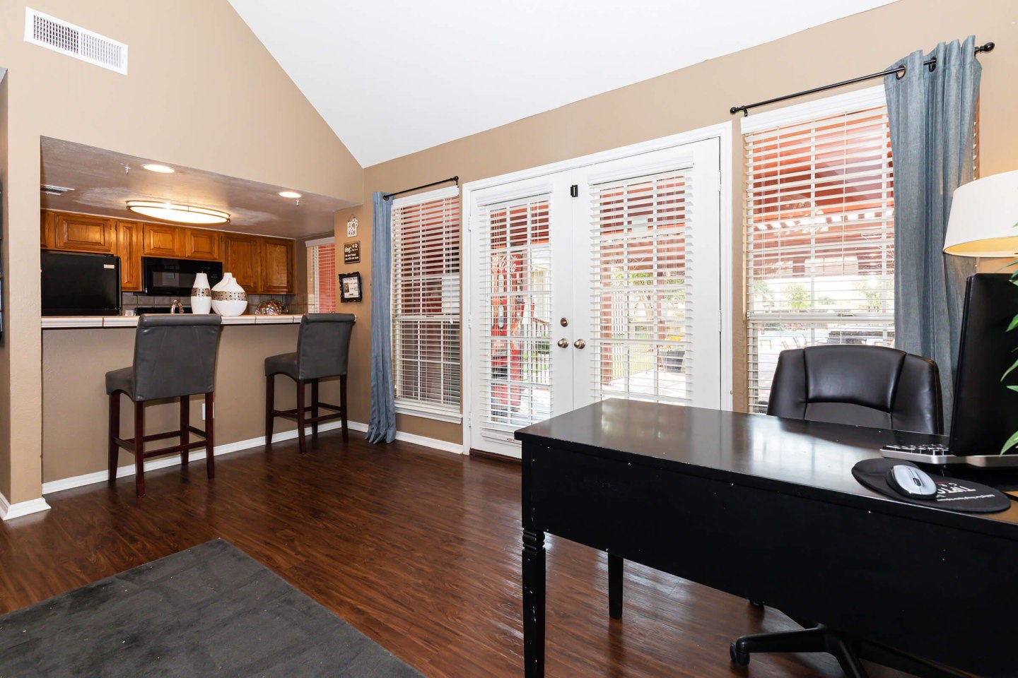 Plano Park Townhomes Image 15
