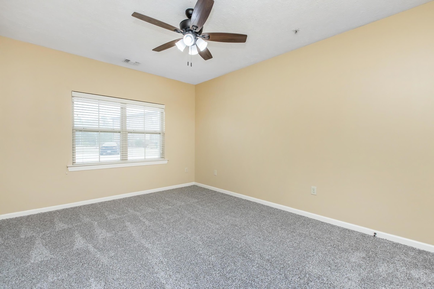 Stonewater Place Image 27