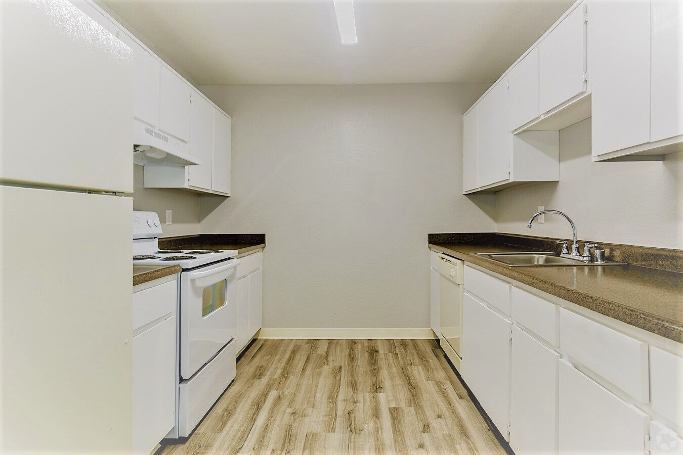 Cambridge Park Apartments Image 2