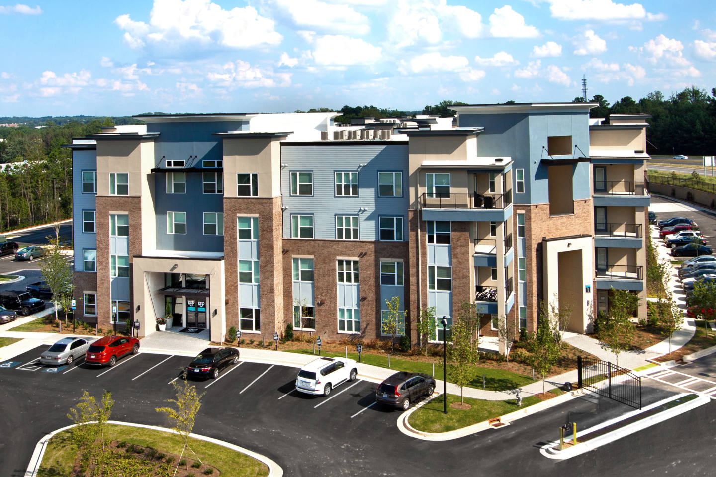 1760 Apartment Homes Image 6