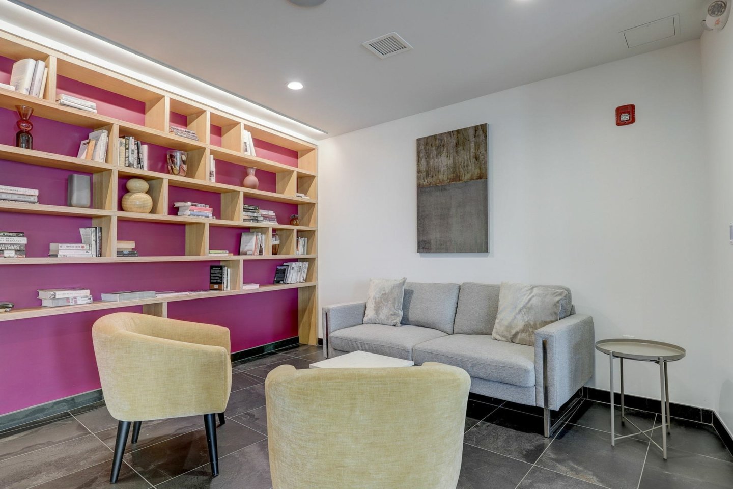 3200 Washington Image 18