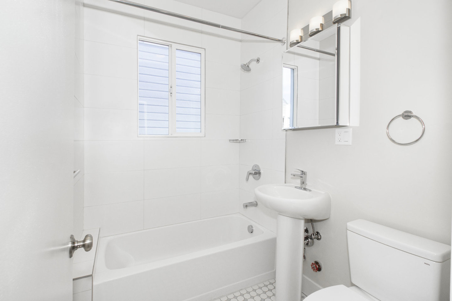1125 BROADWAY Apartments Image 9
