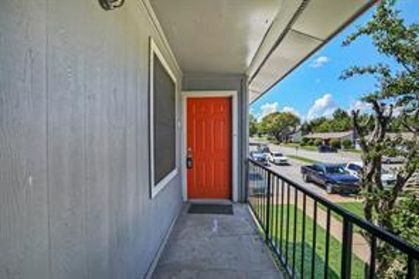 Ennis Place Image 16