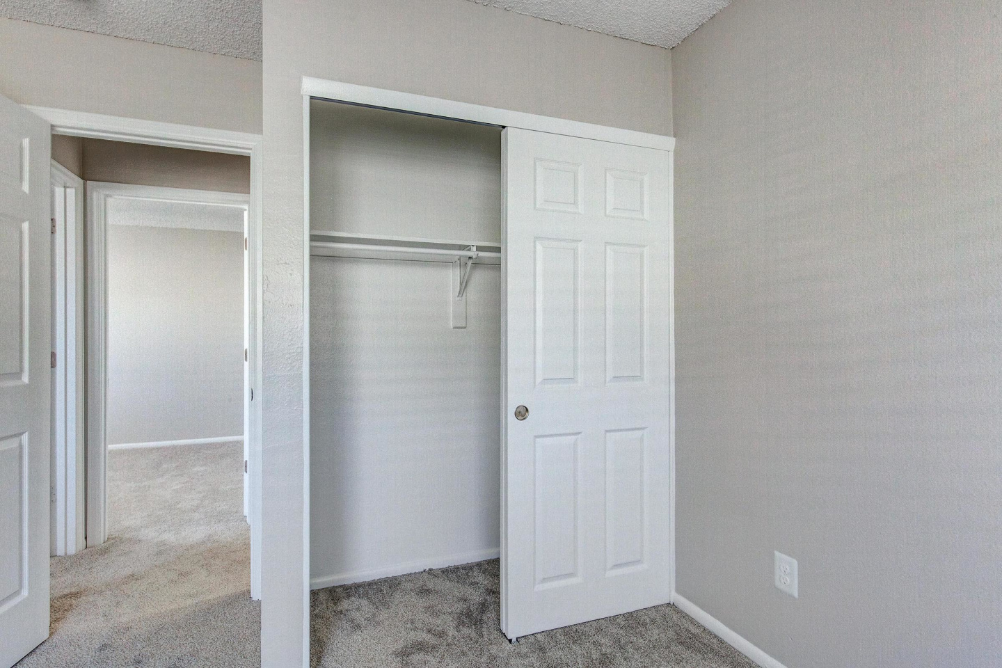 Briar Grove Townhomes Image 96