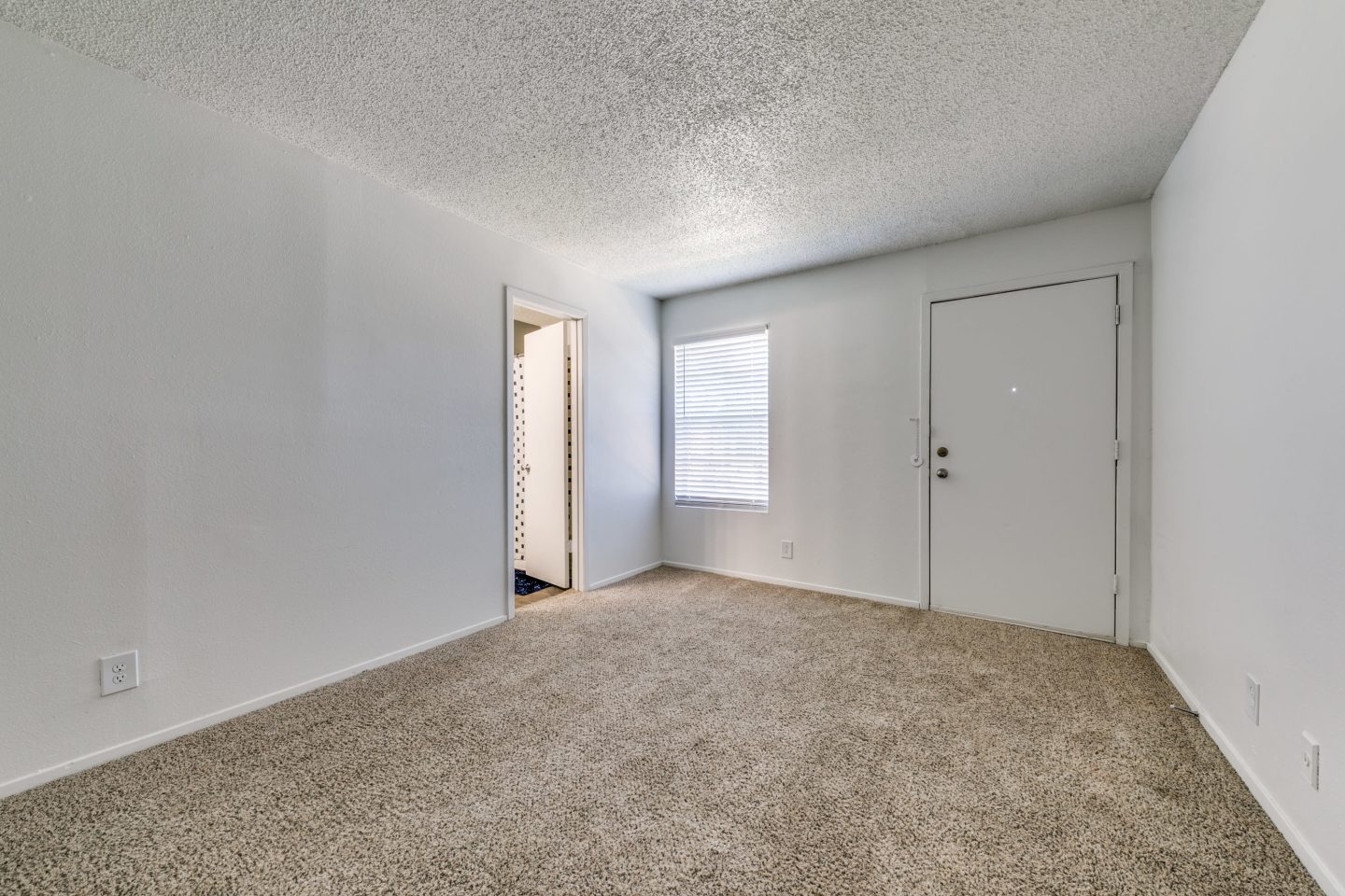 Saddle Brook Image 17