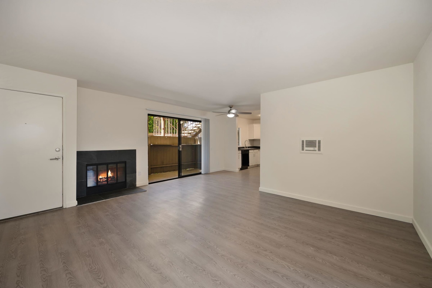 Elan Park Place Carlsbad Apartment Homes Image 19