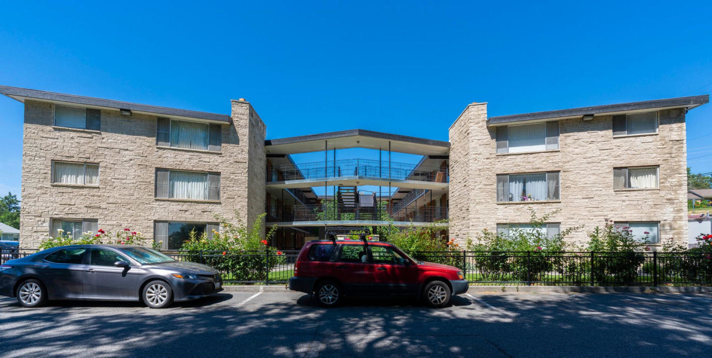 Dolphin Apartments Image 30