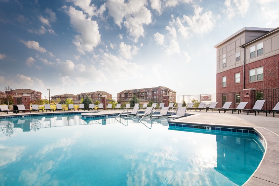 Broadmoor Hills Image 19