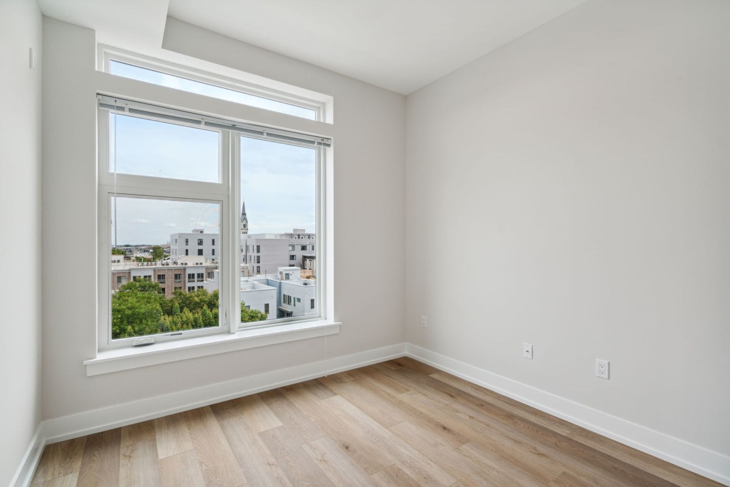 720 Thompson Street Image 66