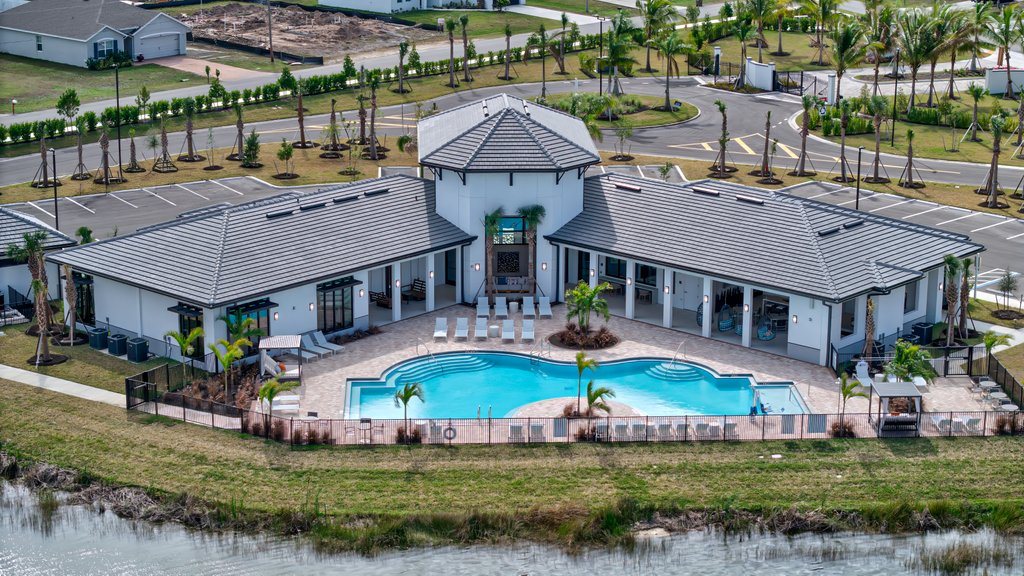 Siesta Lakes Apartment Homes Image 27