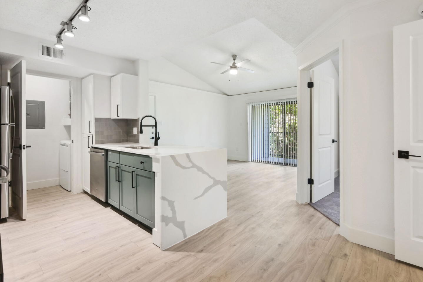 The Cliffs Apartments Image 3