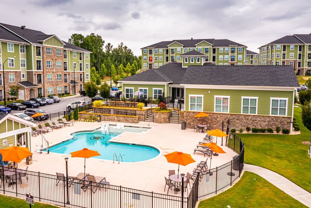 Affordable Housing - Luxury Apartments at Foxwood Image 3