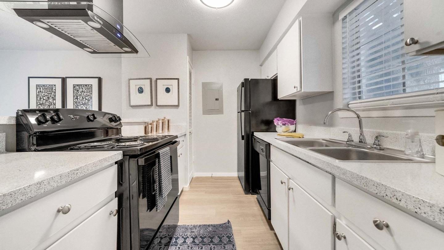 Hendrix Apartments Image 9