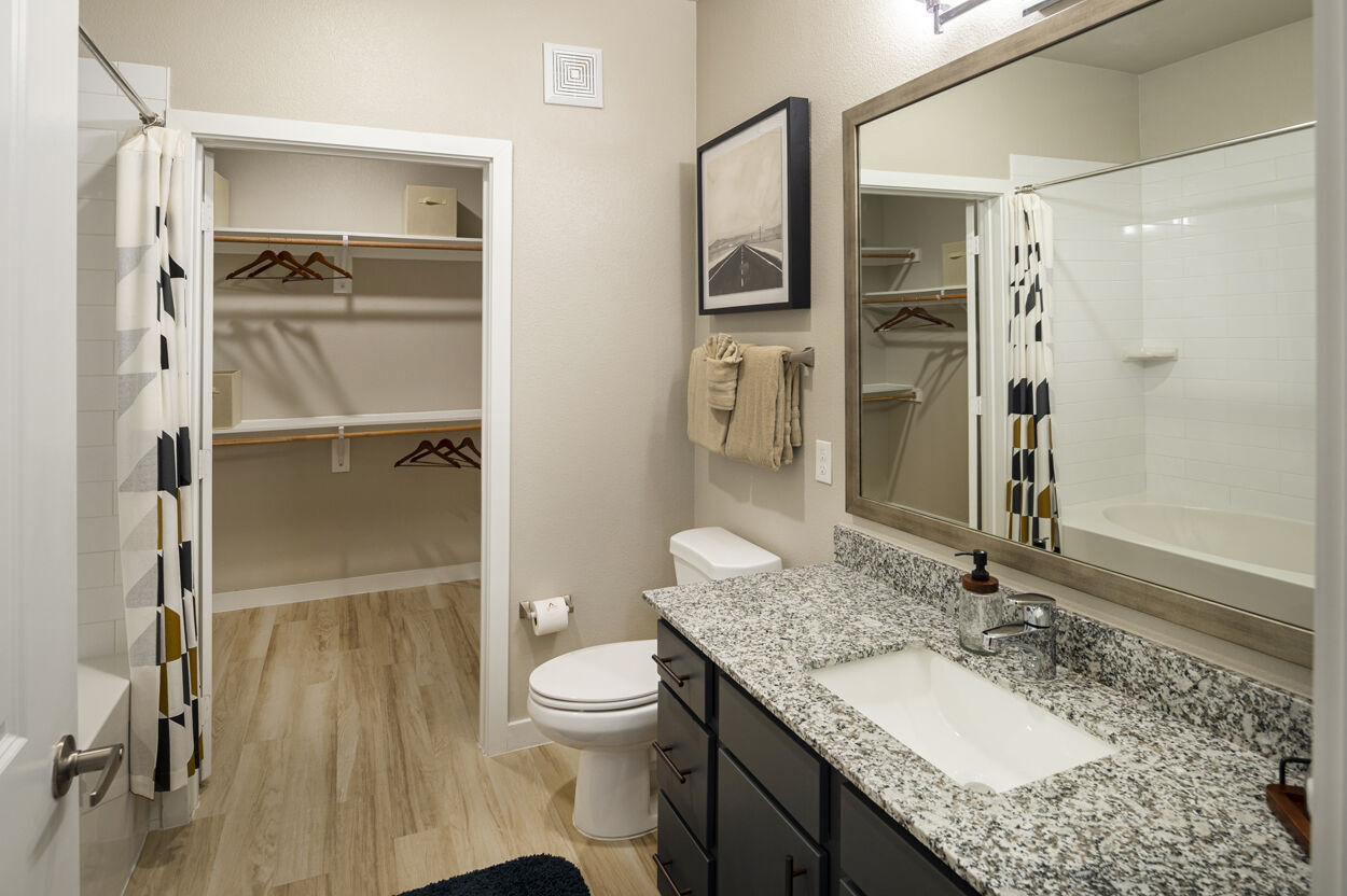 Ascend Ventana Lakes Image 28