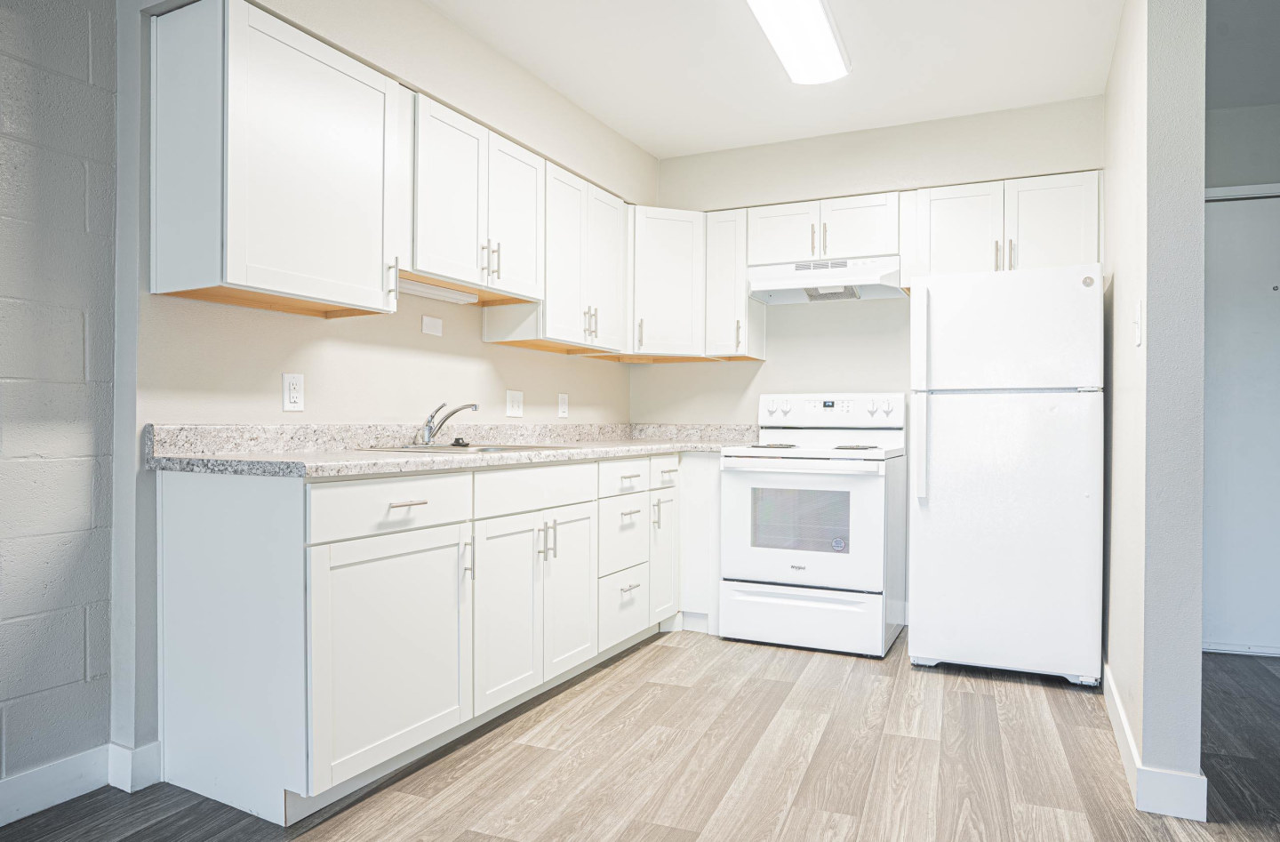 Regency Park Apartments Image 8