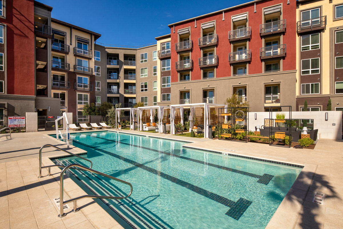 Clarendon Apartments Image 8