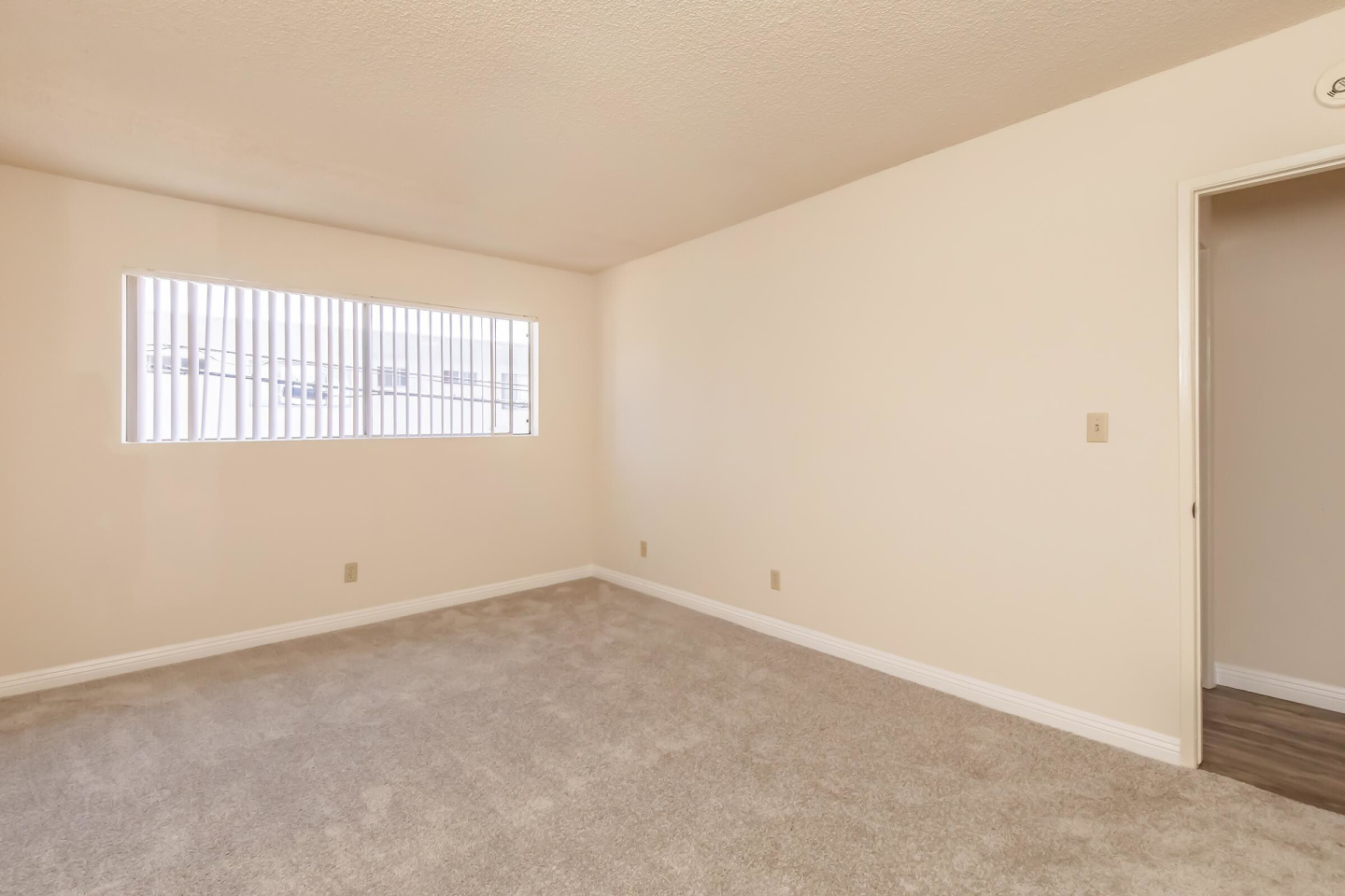 Ocean West Apartments Image 34