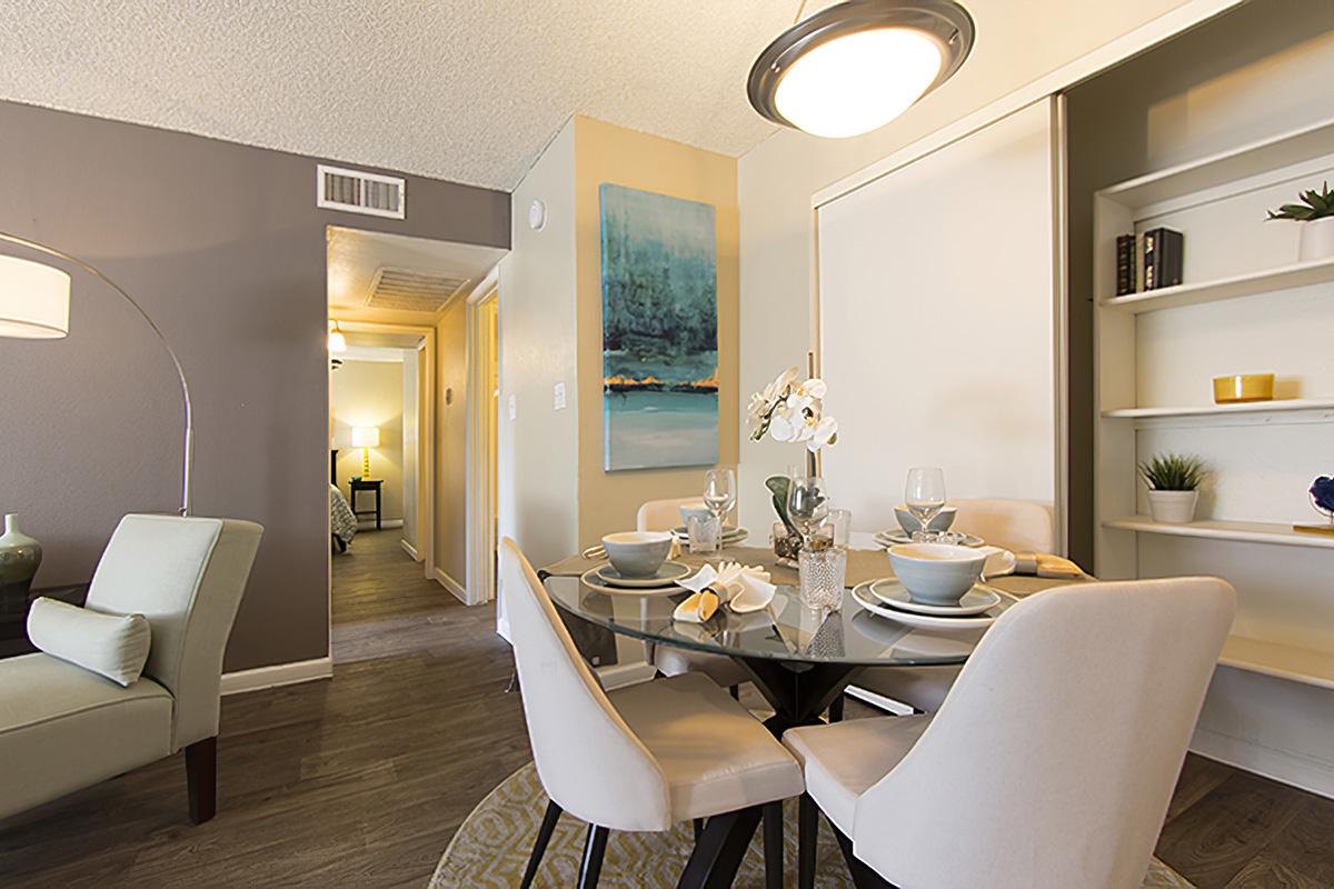 Coral Point Apartments Image 8