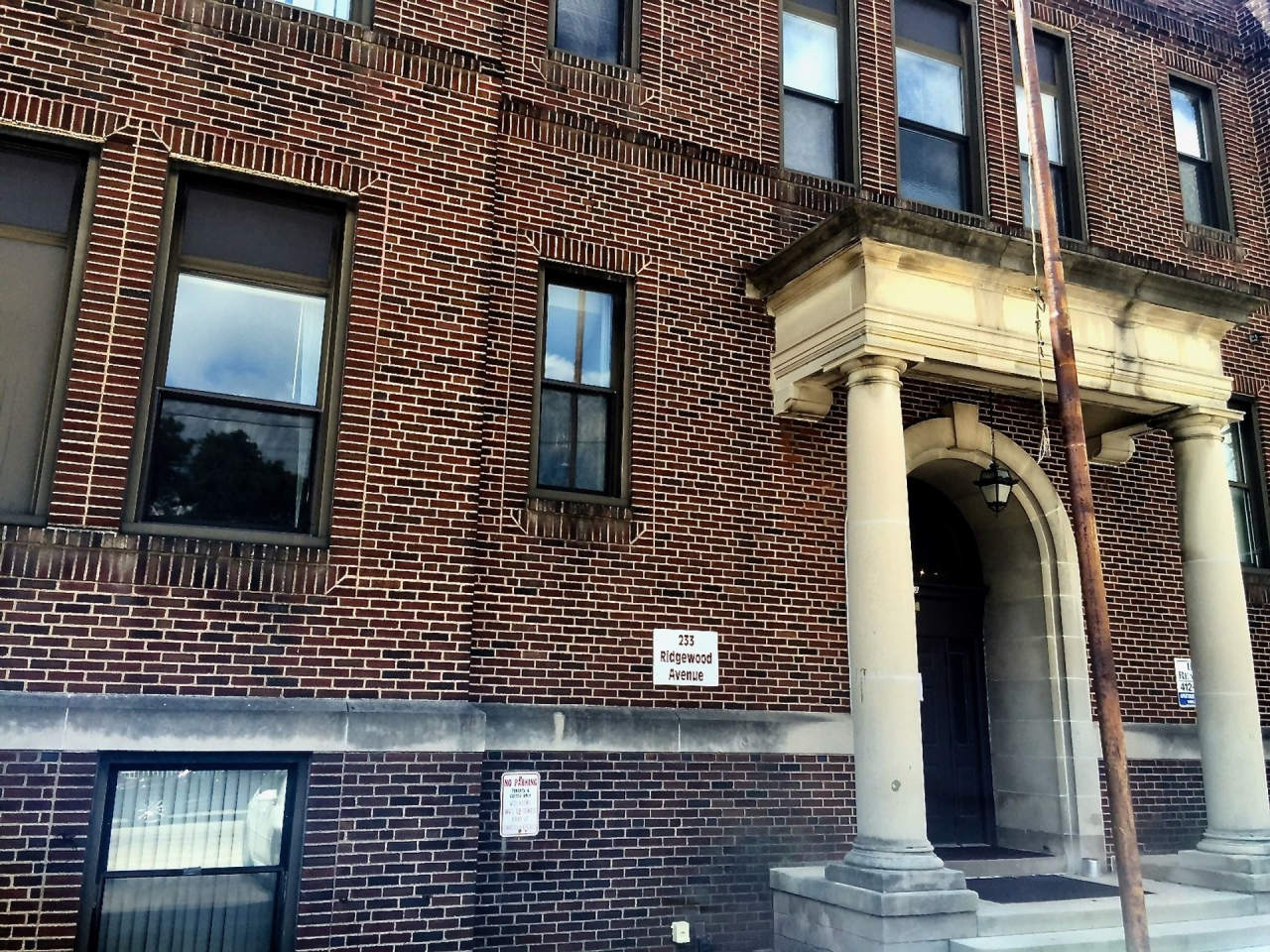 233 Ridgewood  Avenue Image 2