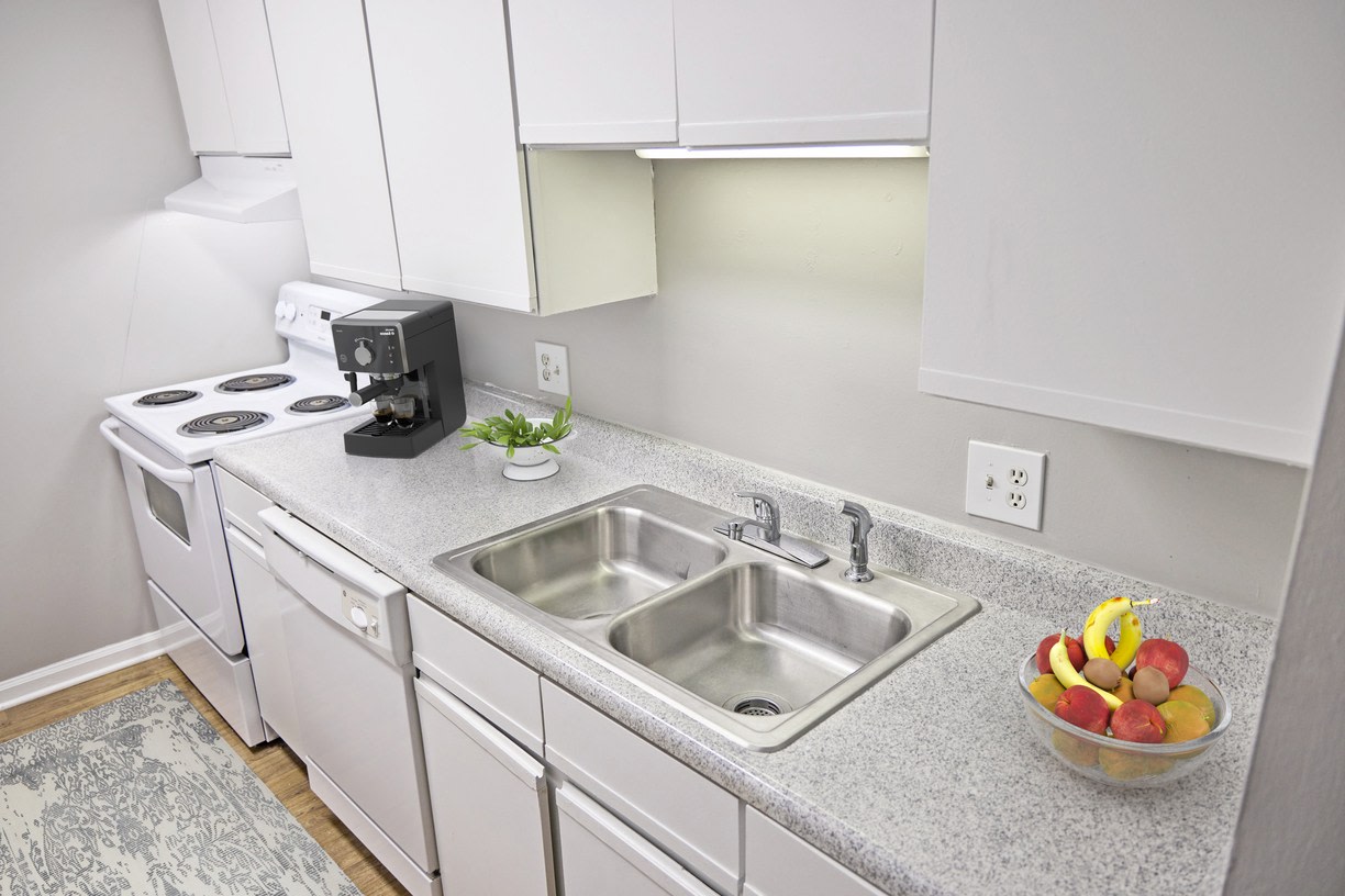 Greentree Apartments Image 6
