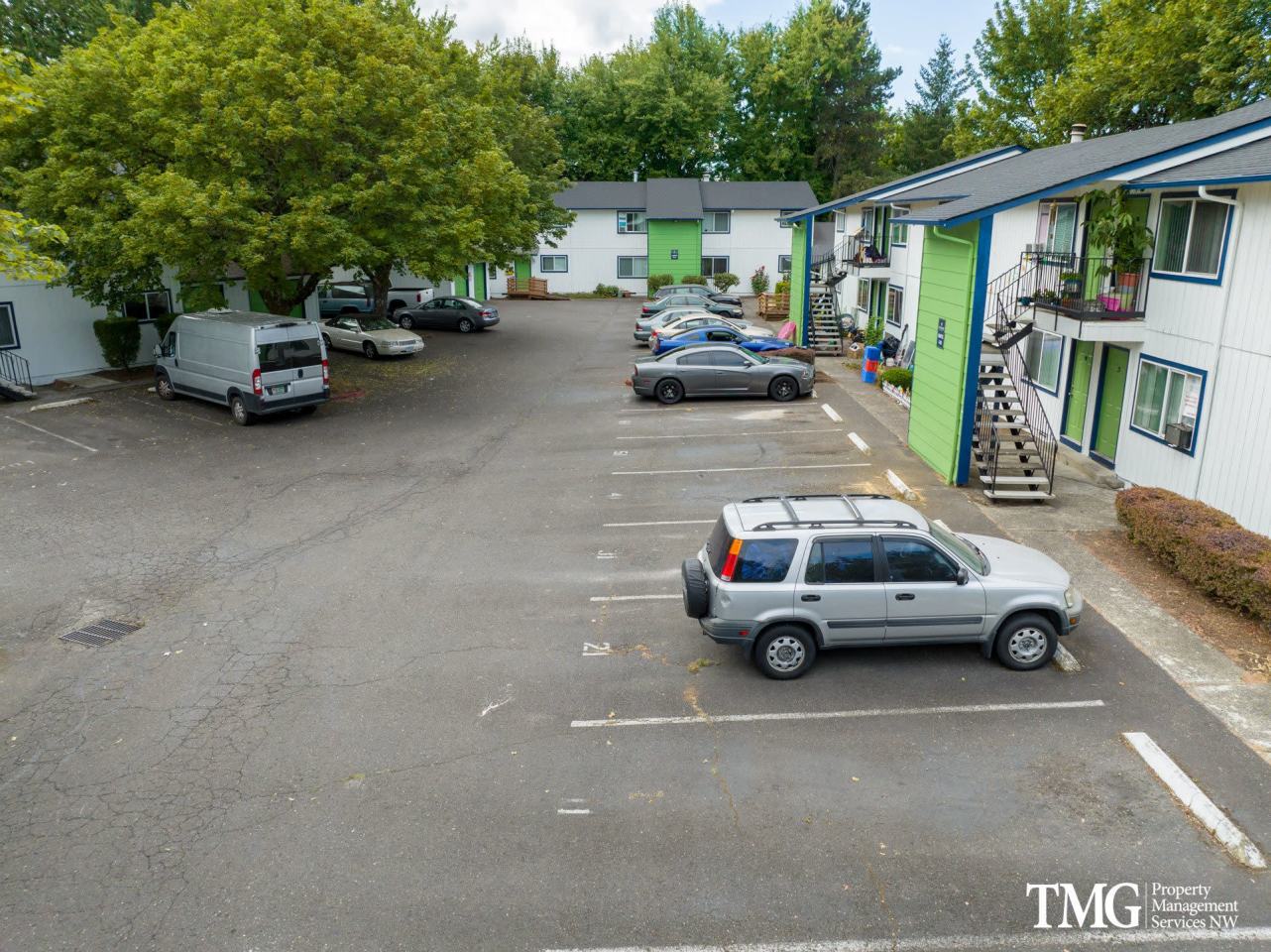 Pinewood Commons Apartments Image 17