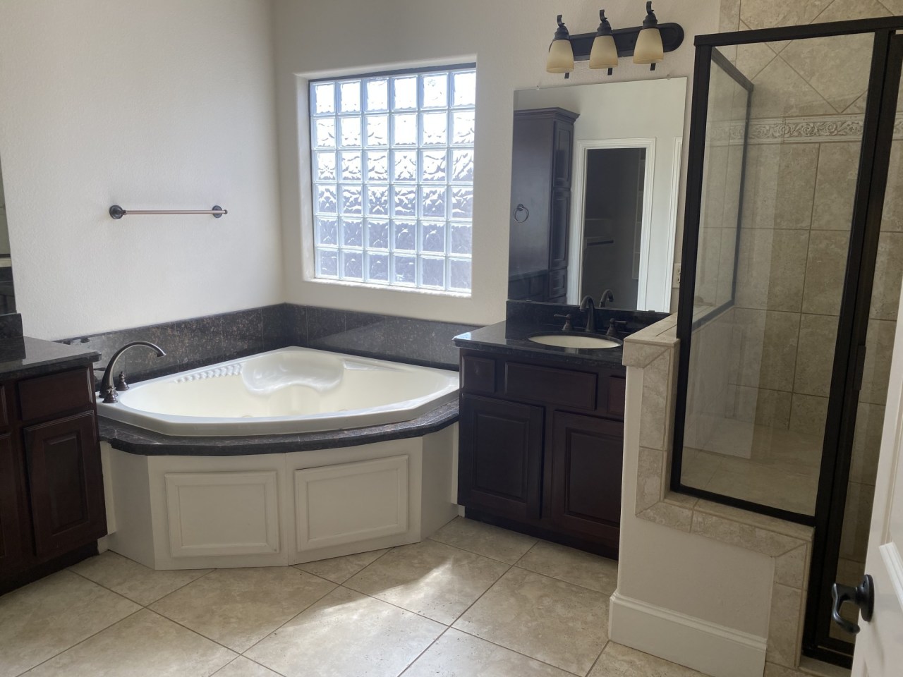 Beverly Hill Patio Homes Image 41