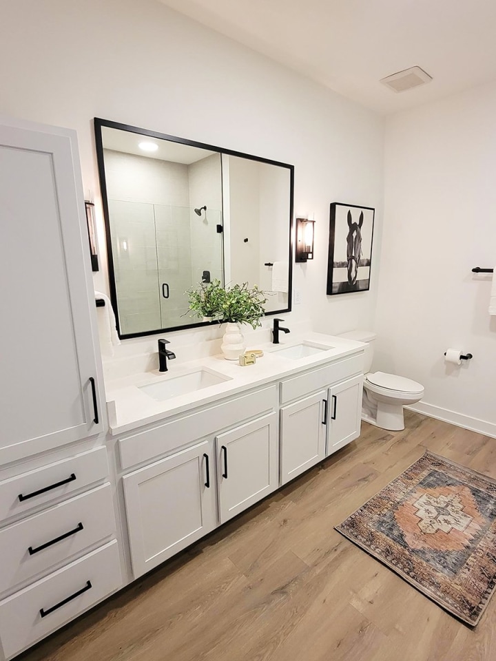 Vanguard Villas Image 14