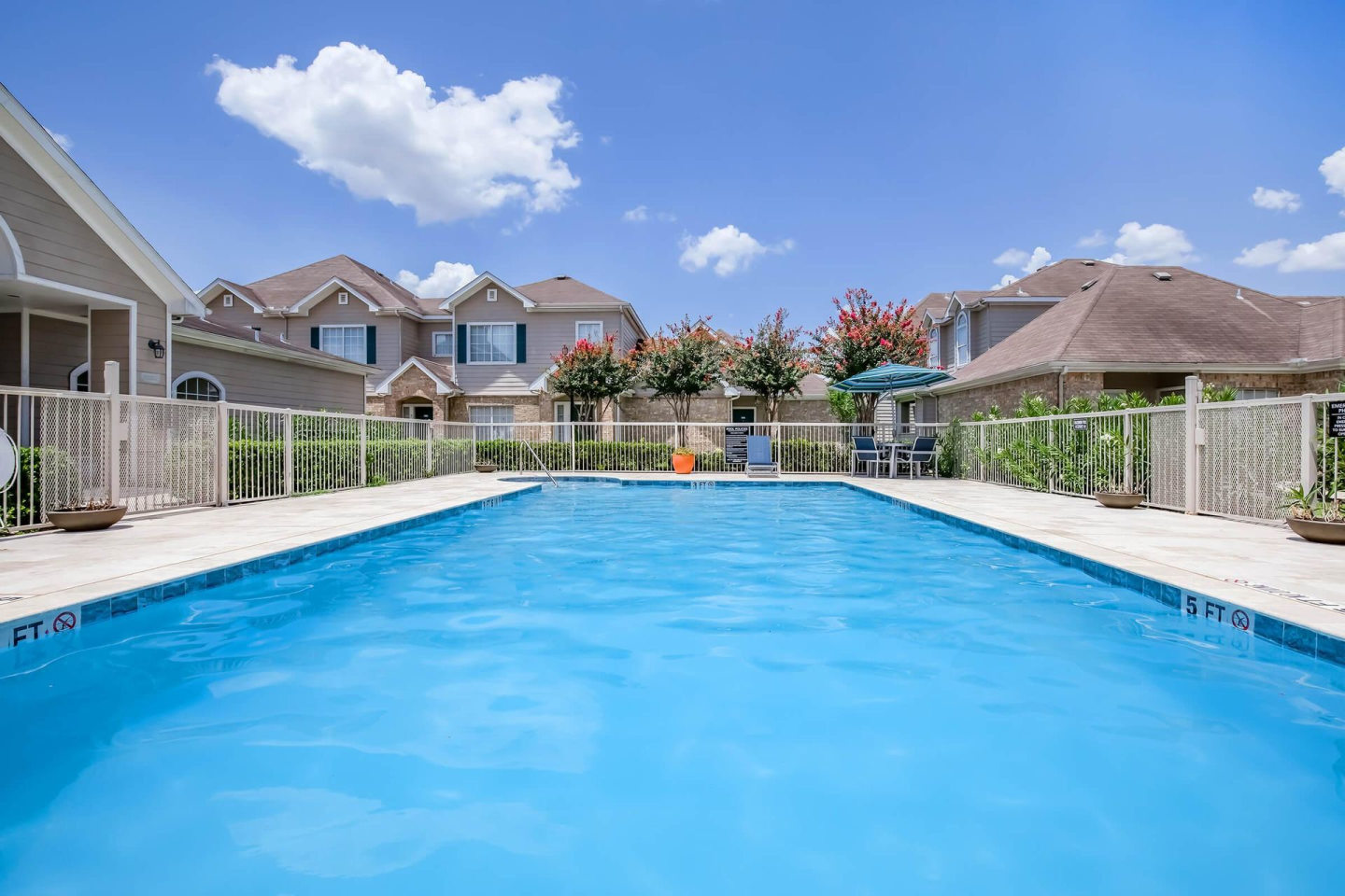 Town Park Townhomes Image 7