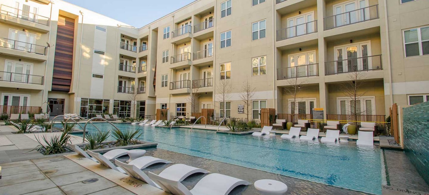Standard at CityLine I & II Image 18
