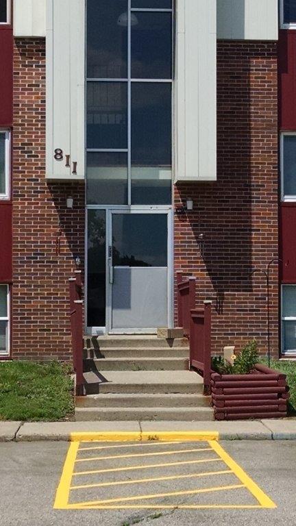 Eighth Street Apartments Image 2