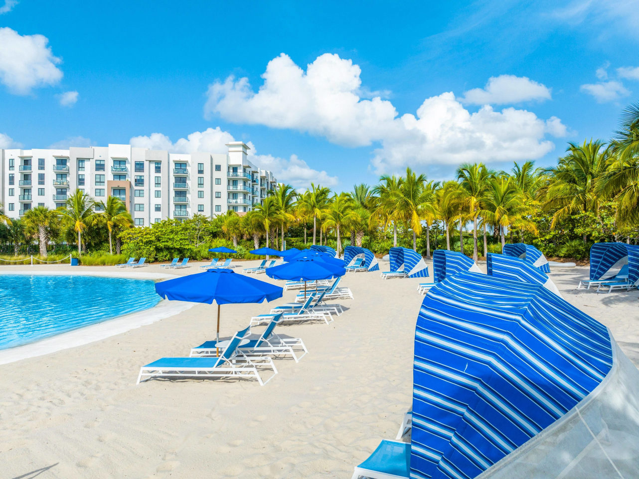 SoLe Mia Rentals Image 33