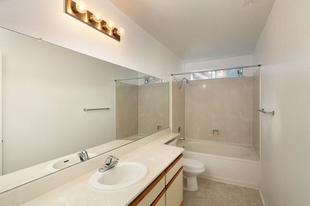 Laurel Creek Image 12