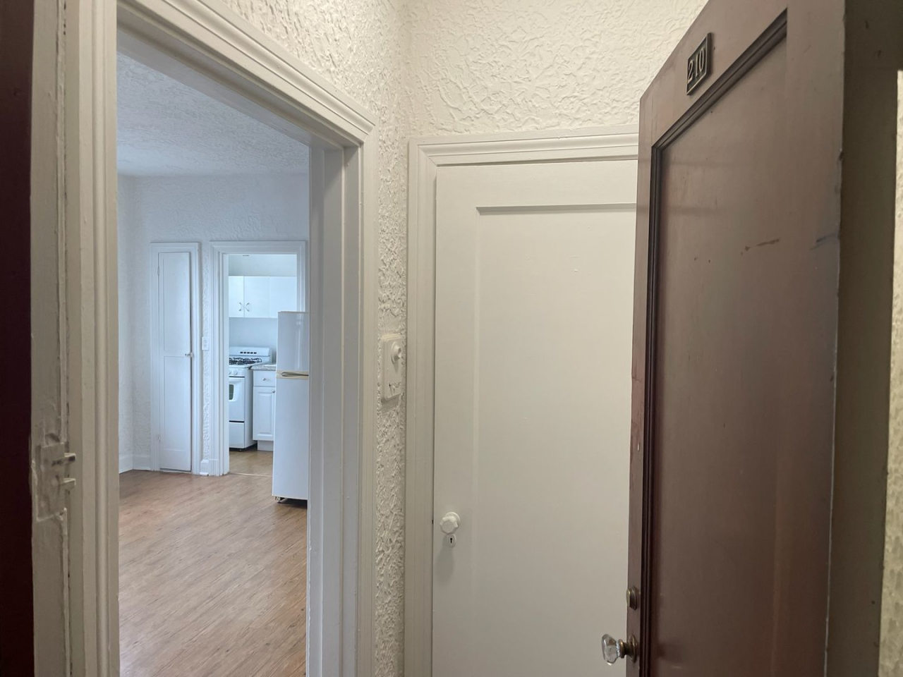 Bayard Manor Image 1