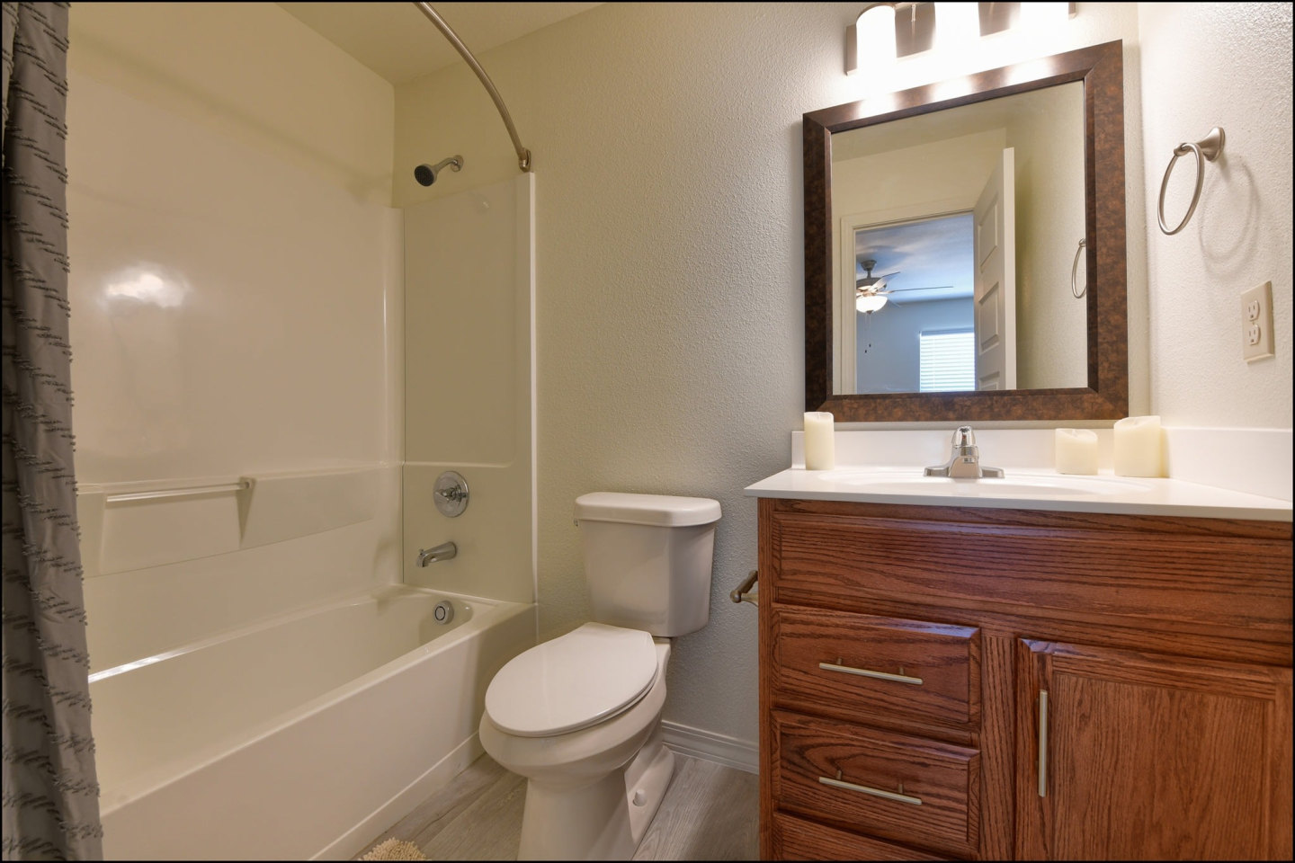 Reserve Townhomes Image 31