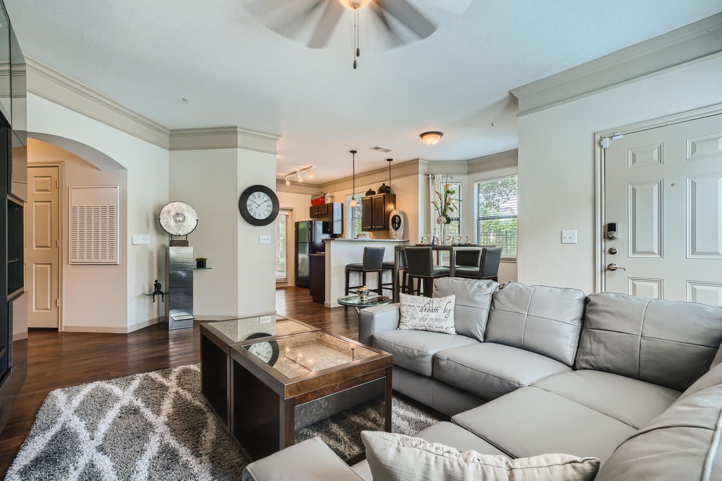 Grand Villas at Katy Image 21