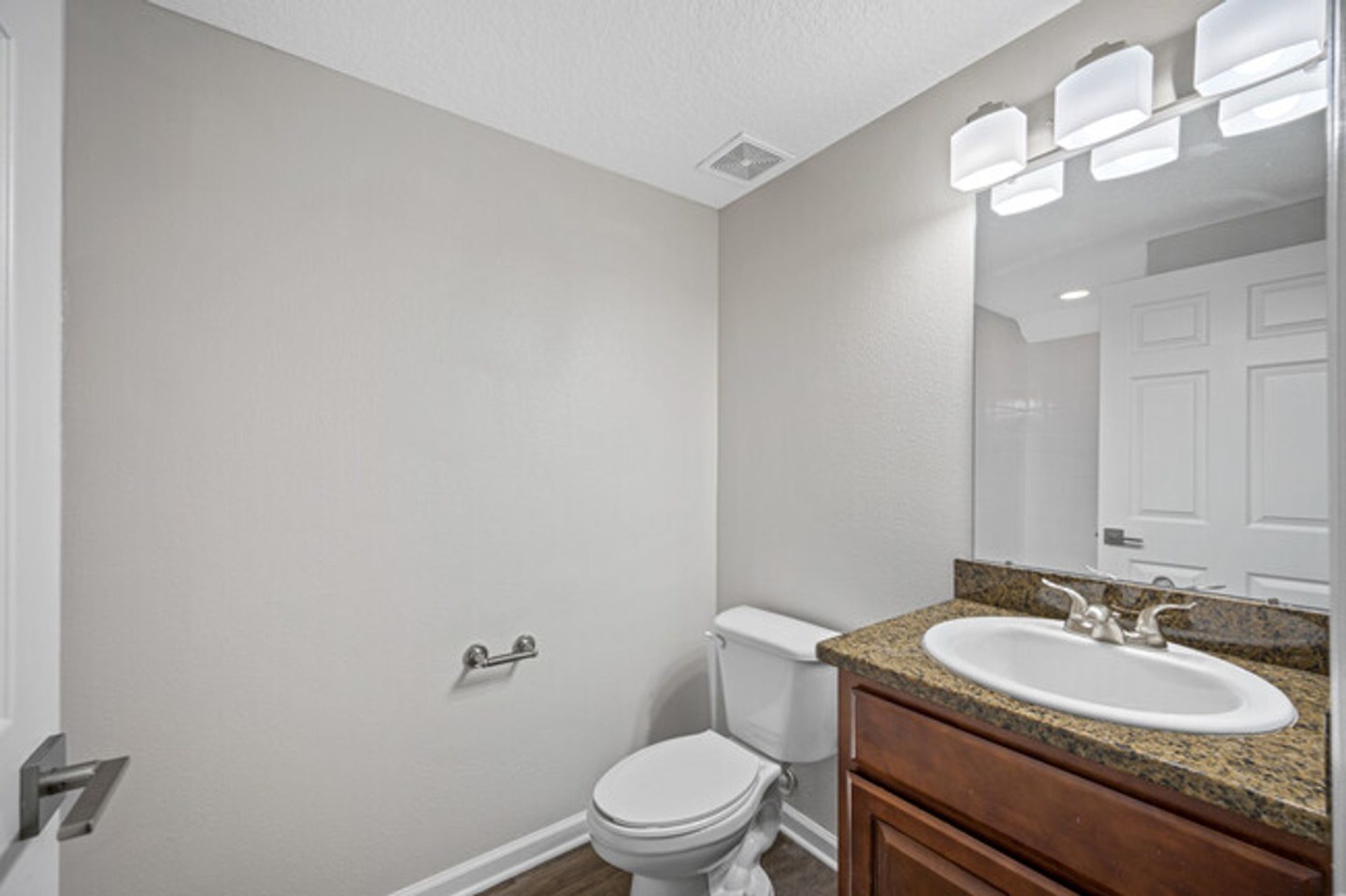 Town Park Villas Image 8