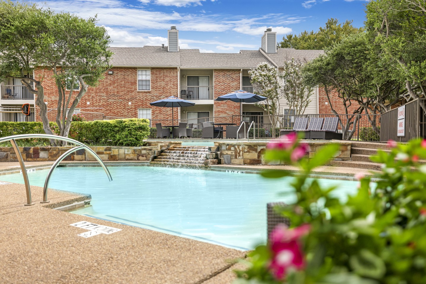 Creekside Village Image 2